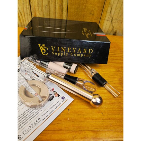 Vinyard Supply Company's 1989 The Professional Wine Opener Set - Picture 3 of 5